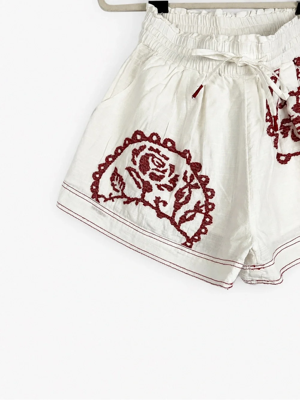 Free People White Linen Floral Embroidered Boho Shorts Women's Size XS